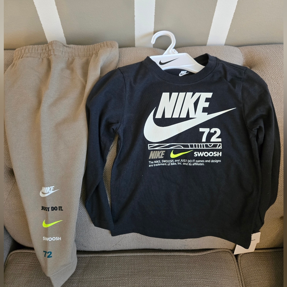 Nike Black Long Sleeve Shirt and Gray Joggers Set